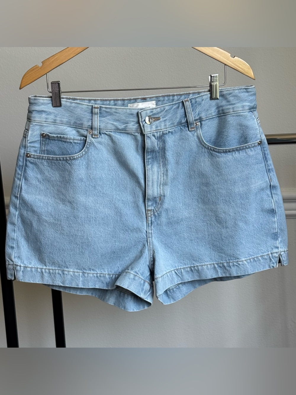 FRAME The Charm Short Denim Bermuda Shorts 31 Blue High Rise NWOT - Picture 2 of 12